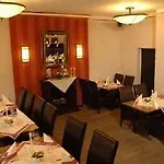 Otel & Restaurant Arnoldusklause Düren - Eifel