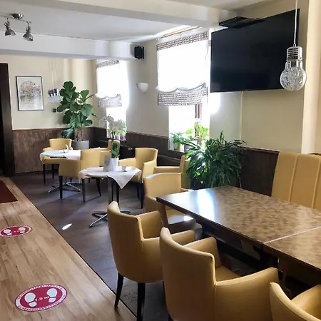 & Restaurant Arnoldusklause 호텔 Düren - Eifel