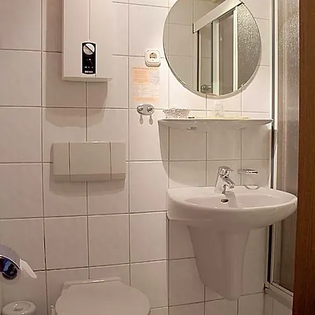 Otel & Restaurant Arnoldusklause 3*