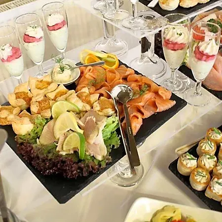 & Restaurant Arnoldusklause Hotel Düren - Eifel