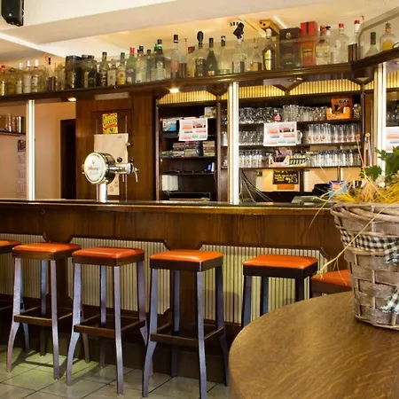 & Restaurant Arnoldusklause 호텔 Düren - Eifel