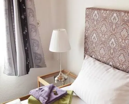 & Restaurant Arnoldusklause Hotel