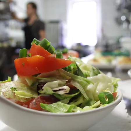 Hotel & Restaurant Arnoldusklause 3*