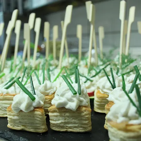 Hotell & Restaurant Arnoldusklause 3*