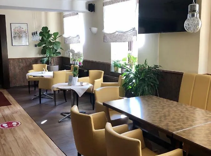 & Restaurant Arnoldusklause Otel Düren - Eifel