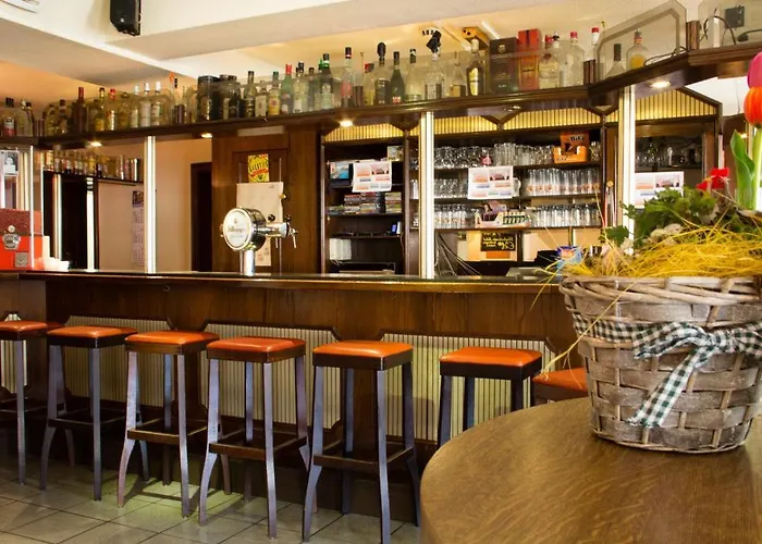 & Restaurant Arnoldusklause Otel Düren - Eifel