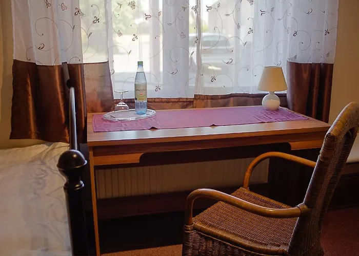 & Restaurant Arnoldusklause מלון 3*