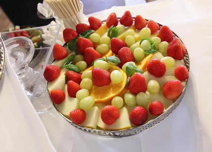 & Restaurant Arnoldusklause מלון