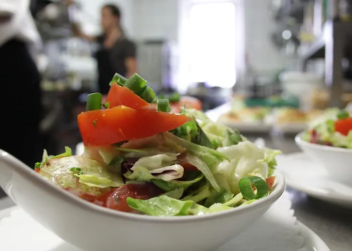 מלון & Restaurant Arnoldusklause 3*