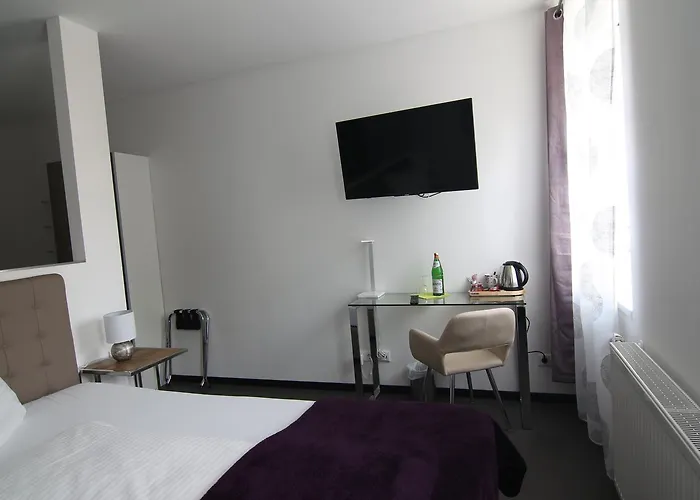 & Restaurant Arnoldusklause Düren - Eifel