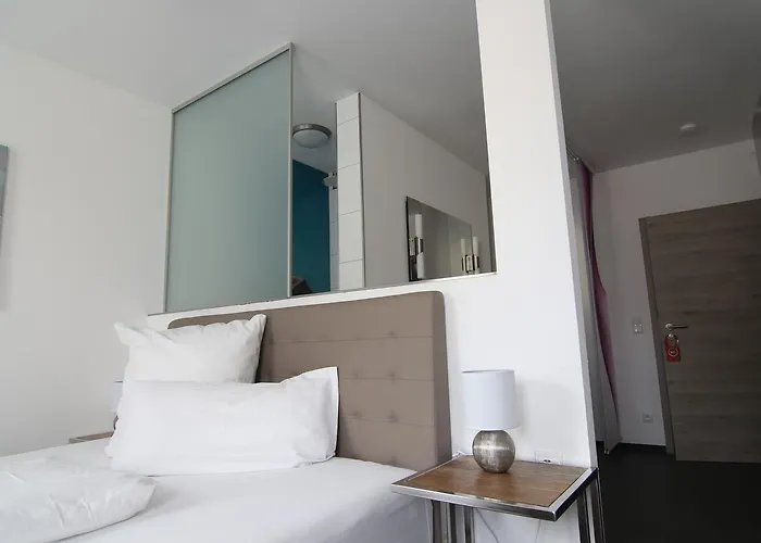 & Restaurant Arnoldusklause Otel 3*