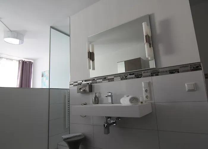 & Restaurant Arnoldusklause מלון Düren - Eifel