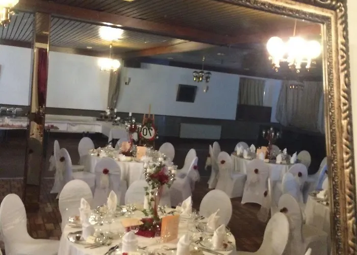 מלון & Restaurant Arnoldusklause